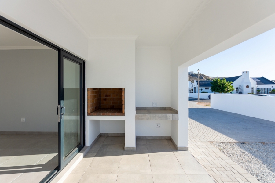 3 Bedroom Property for Sale in Sandy Point Western Cape